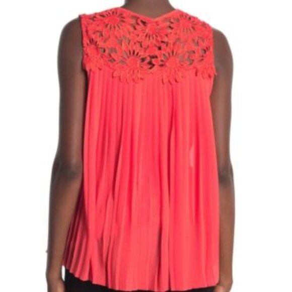 Ted Baker Sherbey Lace Yoke Pleated Sleeveless Blouse - Picture 2 of 2